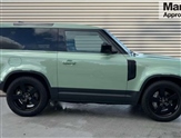 Land Rover Defender Image 2