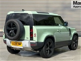 Land Rover Defender Image 3