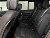 Land Rover Defender Image 4