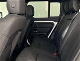 Land Rover Defender Image 4