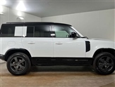 Land Rover Defender Image 5