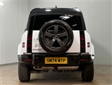 Land Rover Defender Image 6