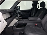 Land Rover Defender Image 3