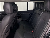 Land Rover Defender Image 4