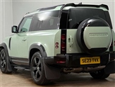 Land Rover Defender Image 2