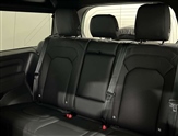 Land Rover Defender Image 4