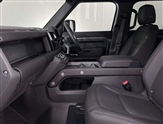 Land Rover Defender Image 3