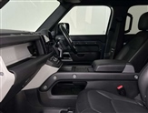Land Rover Defender Image 3