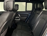 Land Rover Defender Image 4