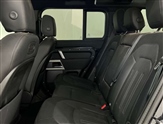 Land Rover Defender Image 4