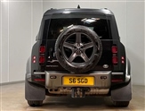 Land Rover Defender Image 6