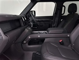 Land Rover Defender Image 3