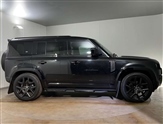 Land Rover Defender Image 5