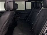 Land Rover Defender Image 4