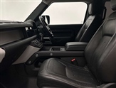 Land Rover Defender Image 3
