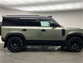 Land Rover Defender Image 5