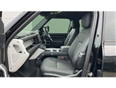 Land Rover Defender Image 3