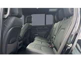 Land Rover Defender Image 4