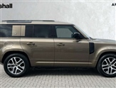 Land Rover Defender Image 5