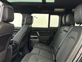 Land Rover Defender Image 6