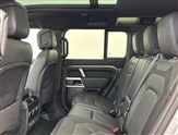 Land Rover Defender Image 5