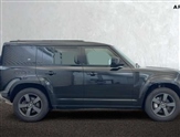 Land Rover Defender Image 5