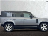 Land Rover Defender Image 5