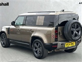 Land Rover Defender Image 2