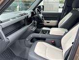 Land Rover Defender Image 3