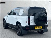 Land Rover Defender Image 2