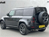 Land Rover Defender Image 2