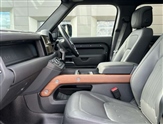 Land Rover Defender Image 3