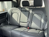 Land Rover Defender Image 4