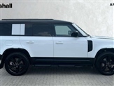 Land Rover Defender Image 5
