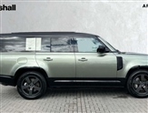Land Rover Defender Image 5