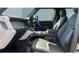 Land Rover Defender Image 3