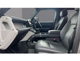 Land Rover Defender Image 3