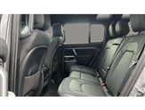 Land Rover Defender Image 4