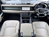 Land Rover Defender Image 6