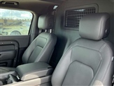 Land Rover Defender Image 4