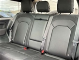 Land Rover Defender Image 4