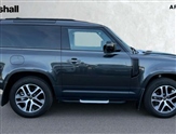 Land Rover Defender Image 5