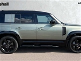 Land Rover Defender Image 5