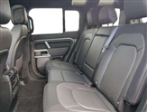 Land Rover Defender Image 4