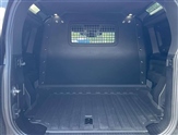 Land Rover Defender Image 4