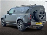 Land Rover Defender Image 2