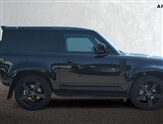 Land Rover Defender Image 4