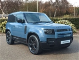 Land Rover Defender Image 1
