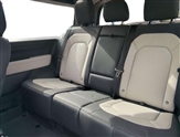 Land Rover Defender Image 4