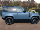 Land Rover Defender Image 5